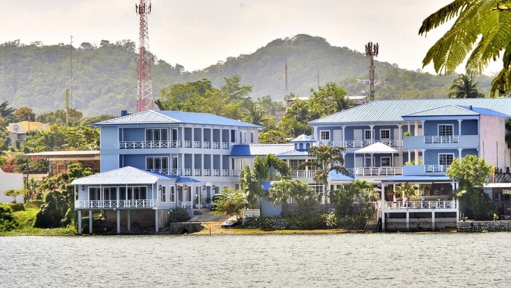 Hotel Casona Del Lago Flores Eksteriør billede
