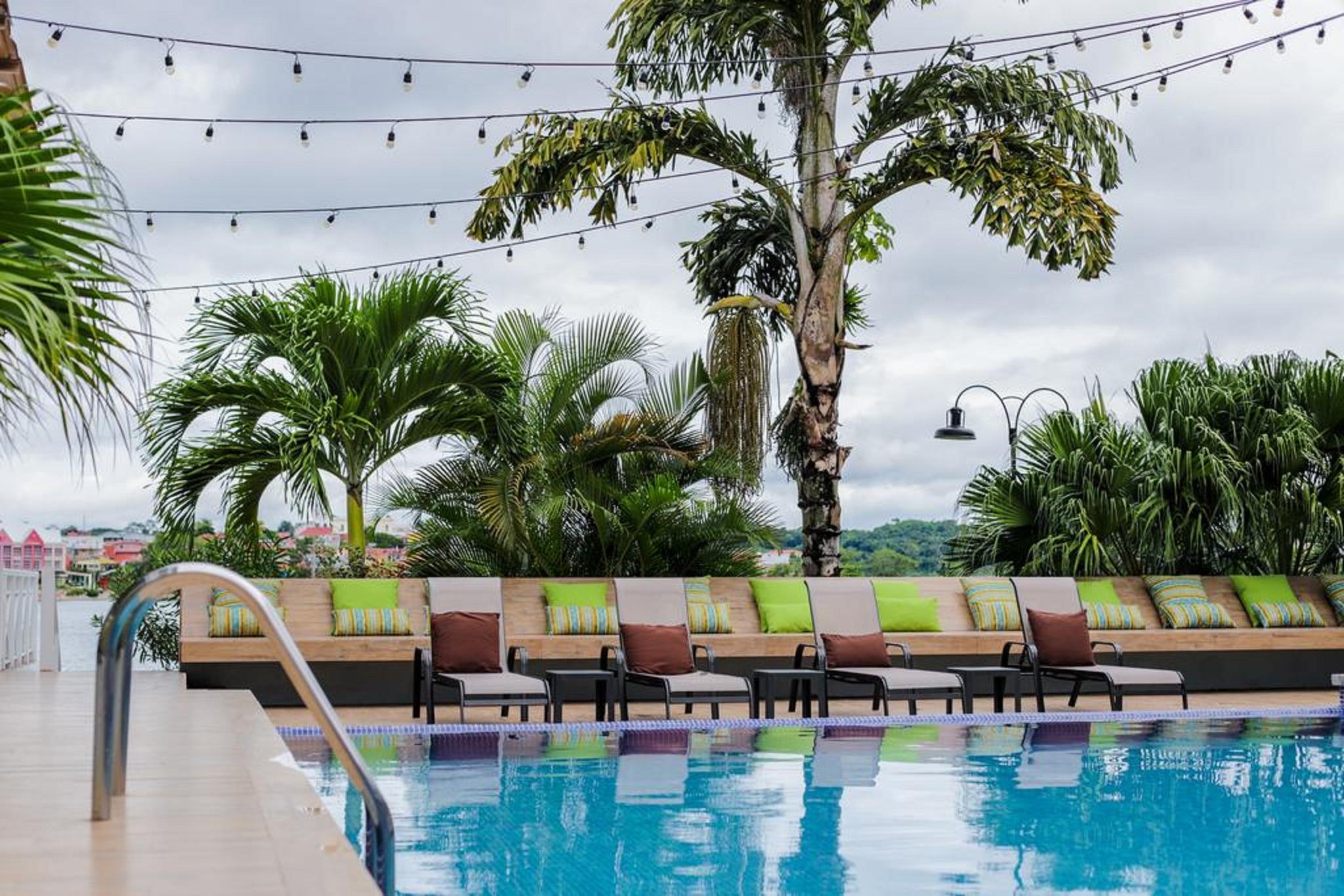 Hotel Casona Del Lago Flores Eksteriør billede