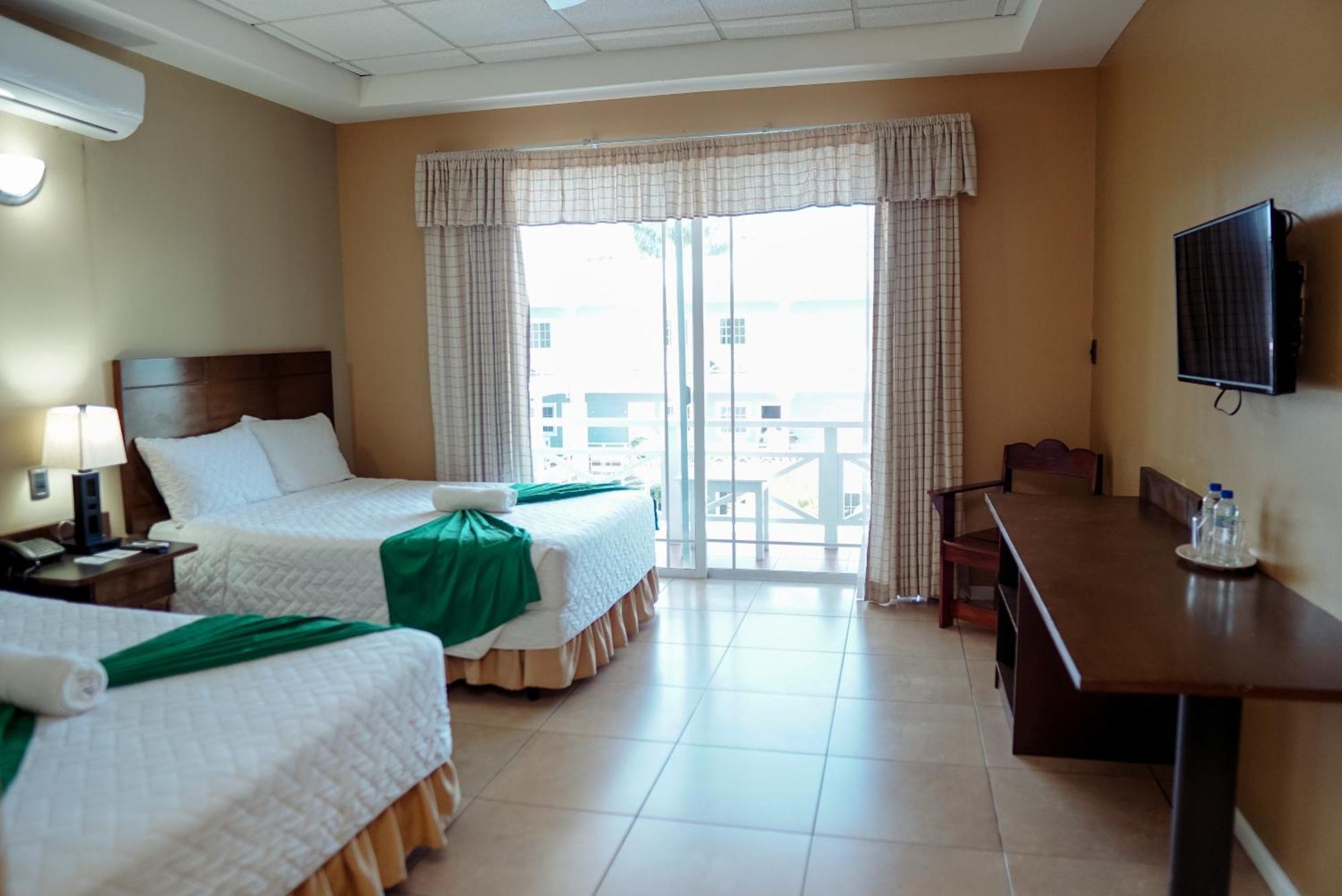 Hotel Casona Del Lago Flores Eksteriør billede